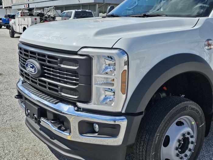 2027 Ford F-450-9