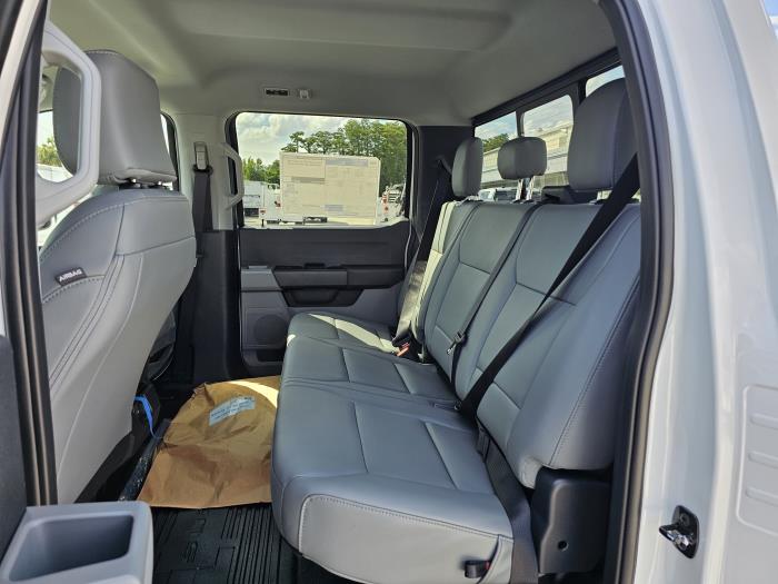 2027 Ford F-450-19