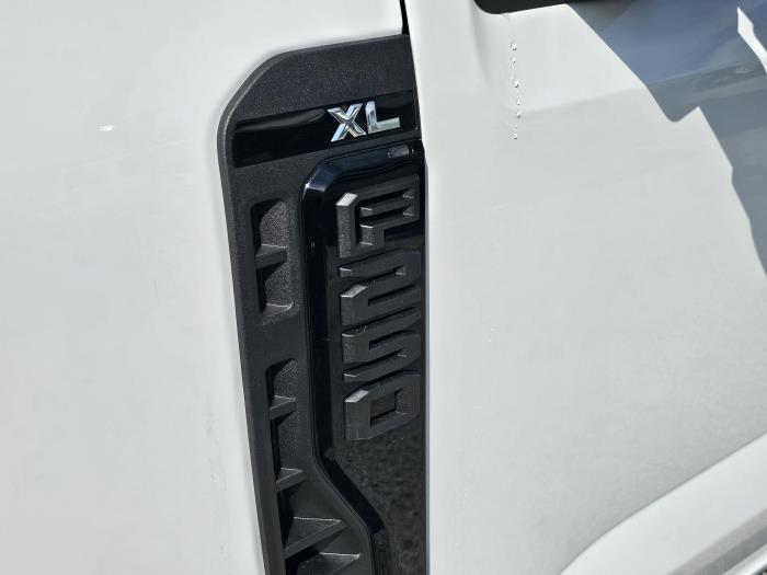 2027 Ford F-250-11