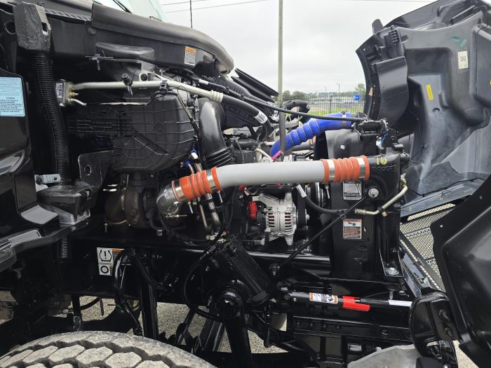 2027 Peterbilt 548-16