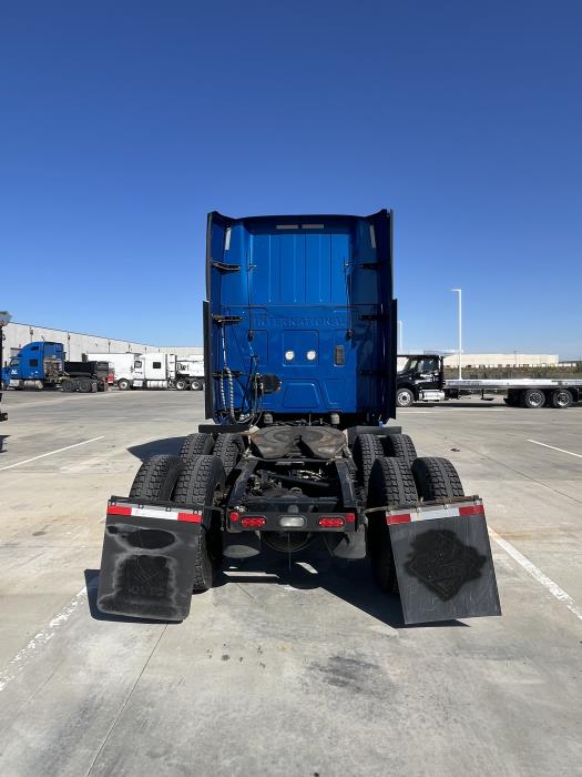 2022 International LT625-5