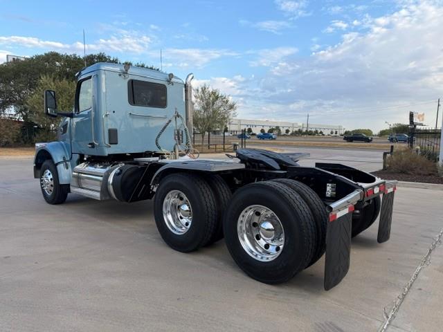 2024 Peterbilt 567-3