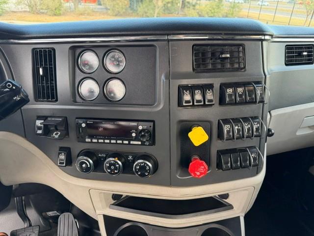 2024 Peterbilt 567-33