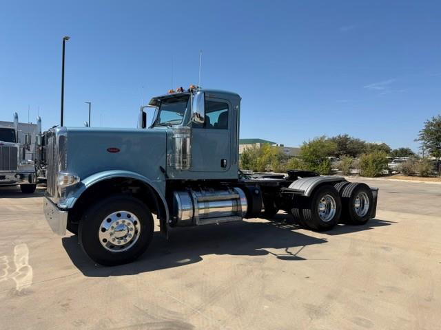 2024 Peterbilt 389-1