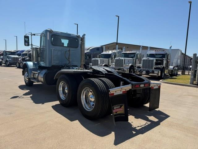2024 Peterbilt 389-3