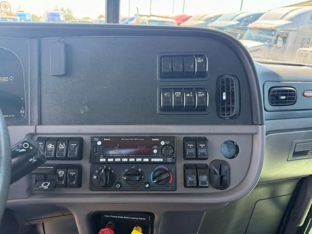 2024 Peterbilt 389-31
