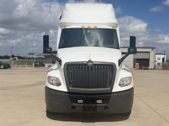 2022 International LT625-1