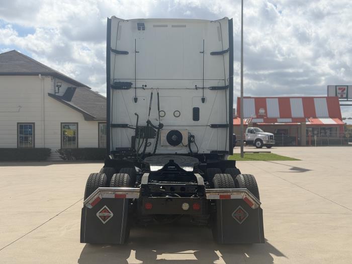 2022 International LT625-5