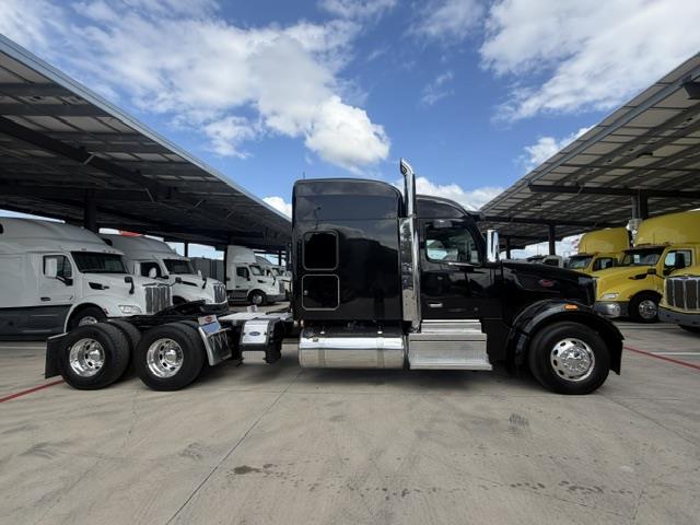 2024 Peterbilt 567-3