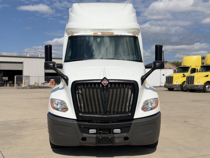 2022 International LT625-1