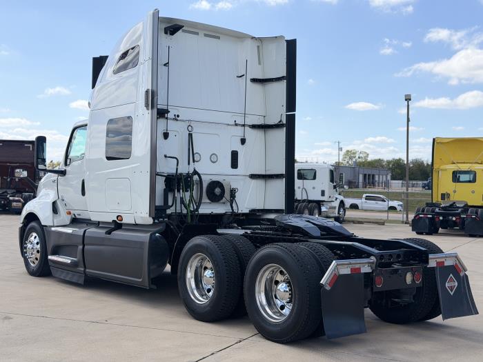 2022 International LT625-6