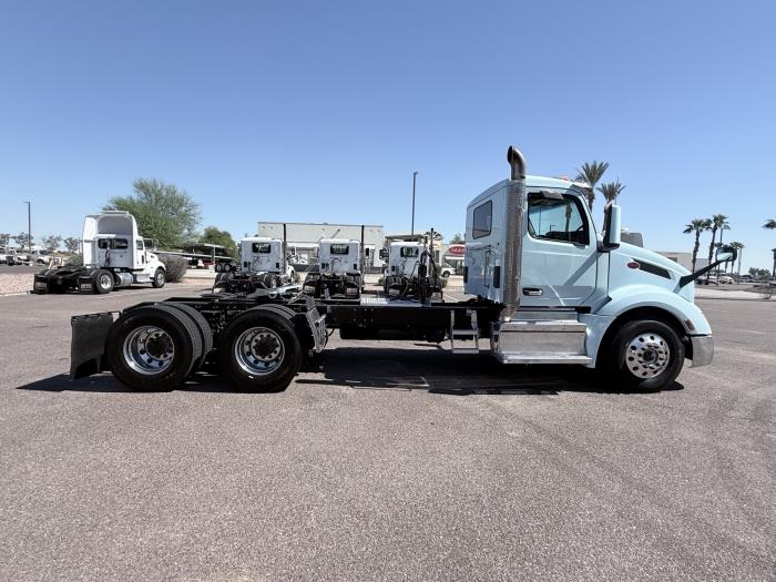 2023 Peterbilt 579-5