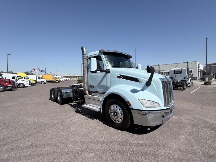 2023 Peterbilt 579-6