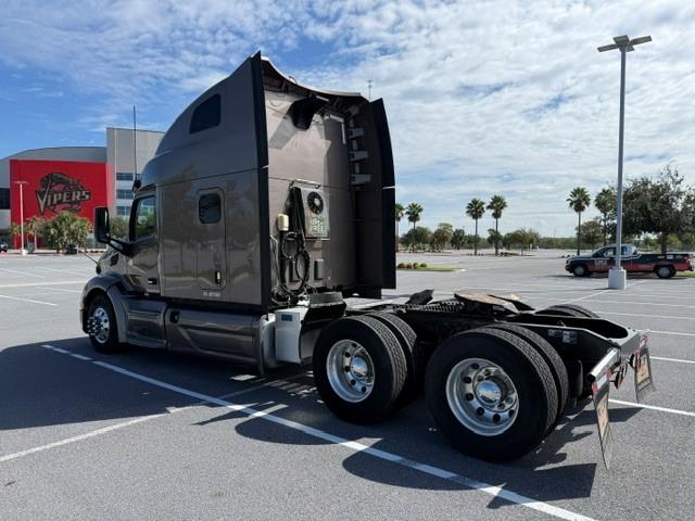 2022 Peterbilt 579-3