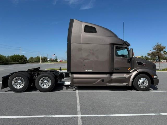 2022 Peterbilt 579-6