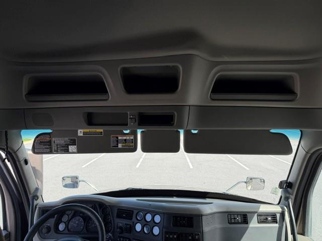 2022 Peterbilt 579-12