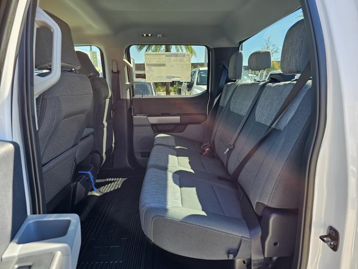 2027 Ford F-350-19