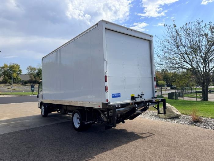 2026 Isuzu NQR — photo 8