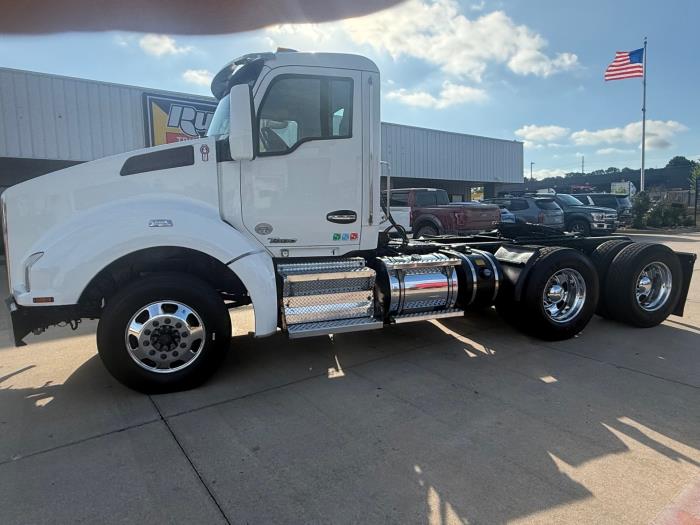 2020 Kenworth T880-4