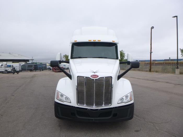 2023 Peterbilt 579-7