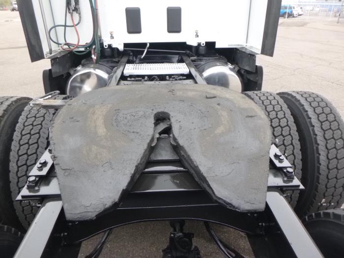 2023 Peterbilt 579-32