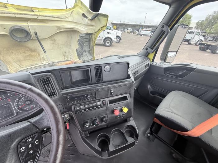 2023 International LT625-12