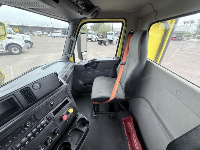 2023 International LT625-13