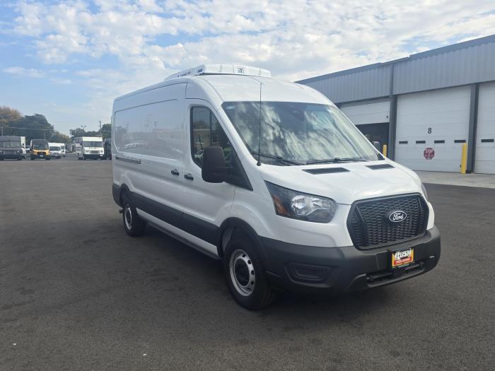 2026 Ford Transit-250-1