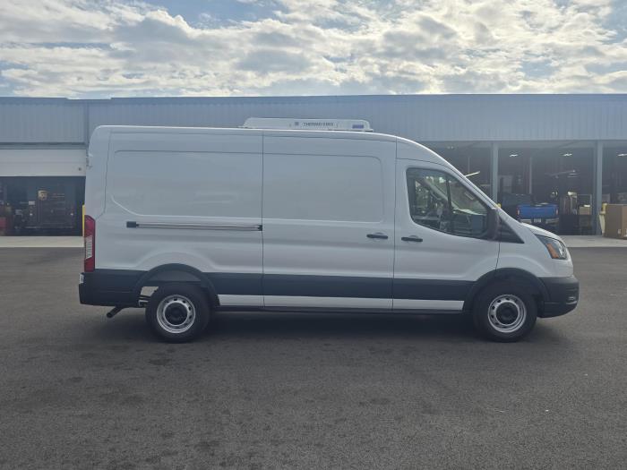 2026 Ford Transit-250-3