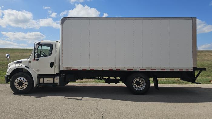 2020 Freightliner Business Class M2 106-0