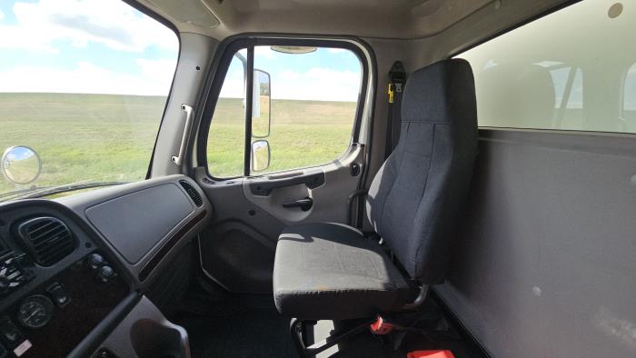 2020 Freightliner Business Class M2 106-11