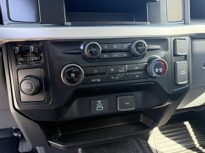 2027 Ford F-550-18