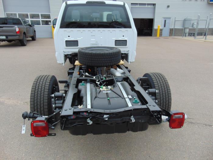 2027 Ford F-350-3