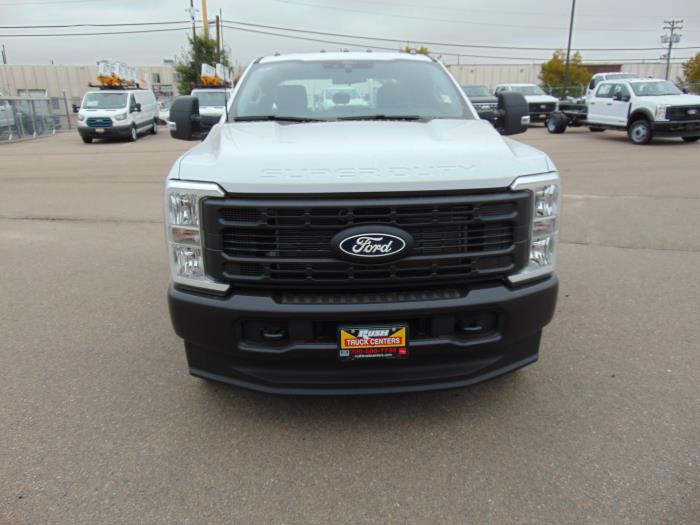 2027 Ford F-350-7