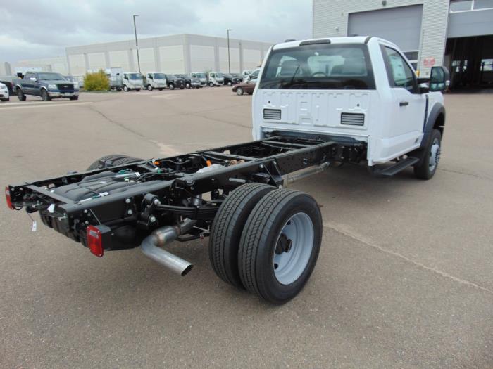 2027 Ford F-550-5