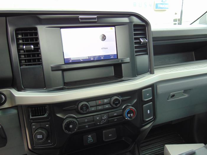 2027 Ford F-550-11