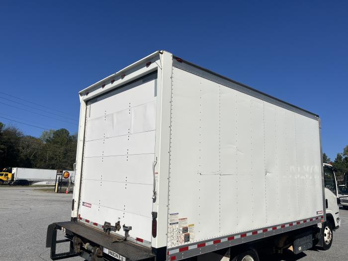 2019 Isuzu NPR-4