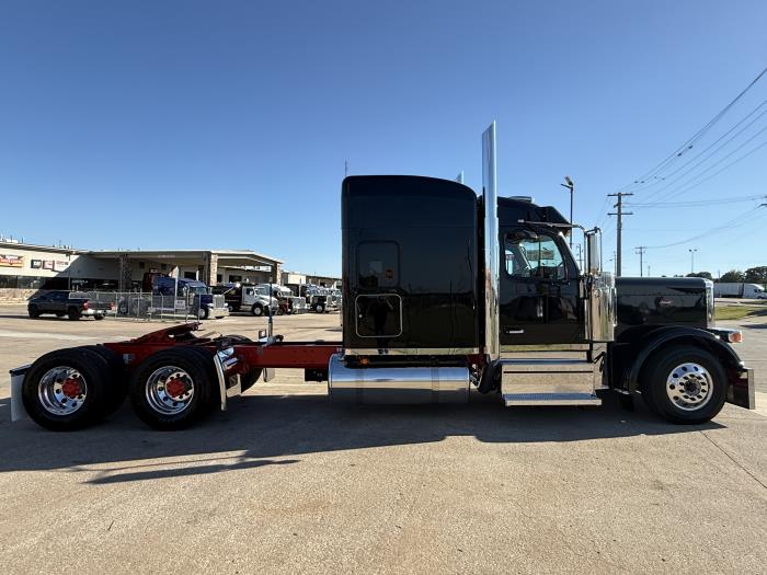 2027 Peterbilt 589-8