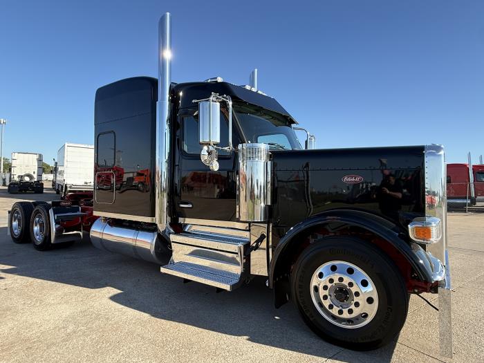 2027 Peterbilt 589-9