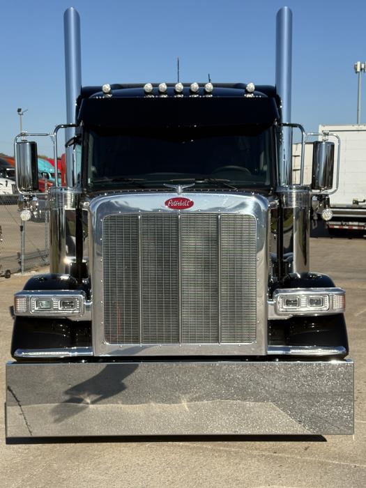 2027 Peterbilt 589-10