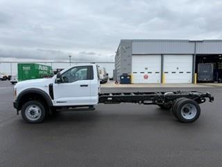 New 2027 Ford F-450 - photo 2