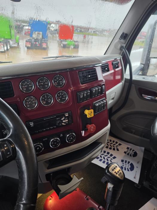 2021 Peterbilt 579-20