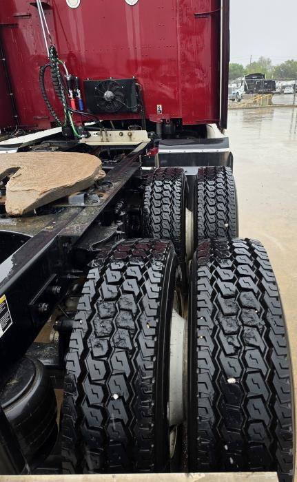 2021 Peterbilt 579-12