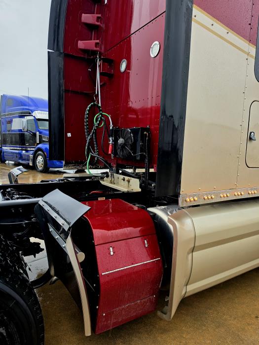 2021 Peterbilt 579-13