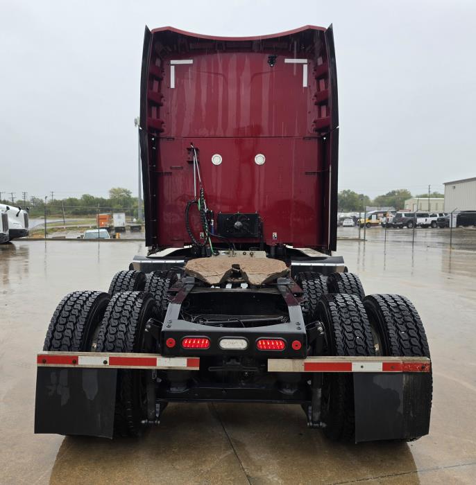 2021 Peterbilt 579-3