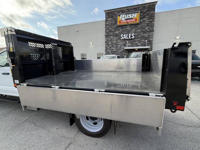 2026 Ford F-550-8