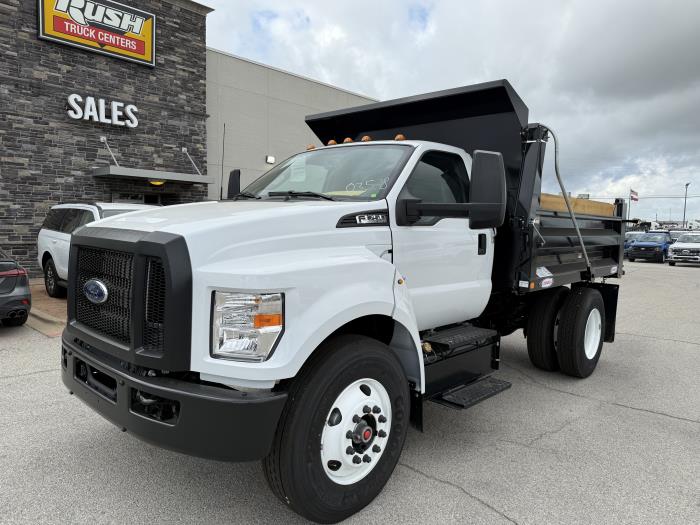2027 Ford F-750-1