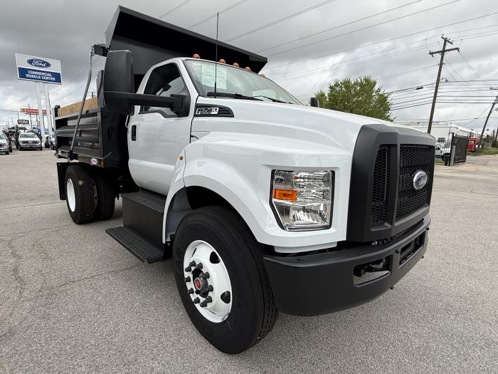 2027 Ford F-750-7