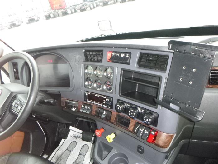 2023 Kenworth T680-16