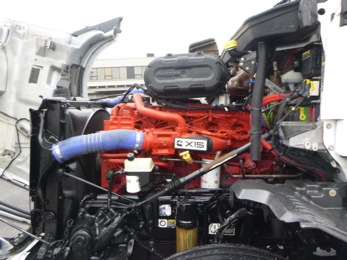 2023 Kenworth T680-28